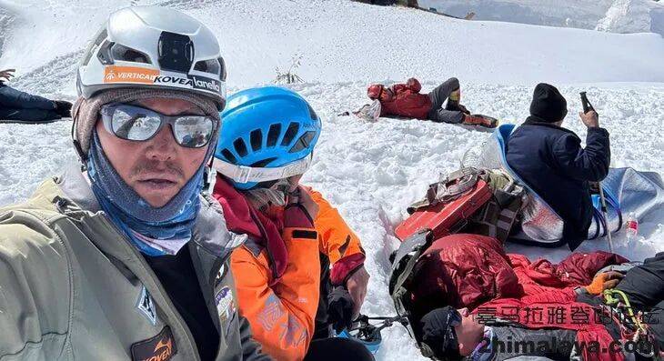季攀登季的混乱 - 四名登山者因为一系列错误的叠加丧生ky开元棋牌中国吉尔吉斯斯坦]海拔7439米托木尔峰夏(图4)
