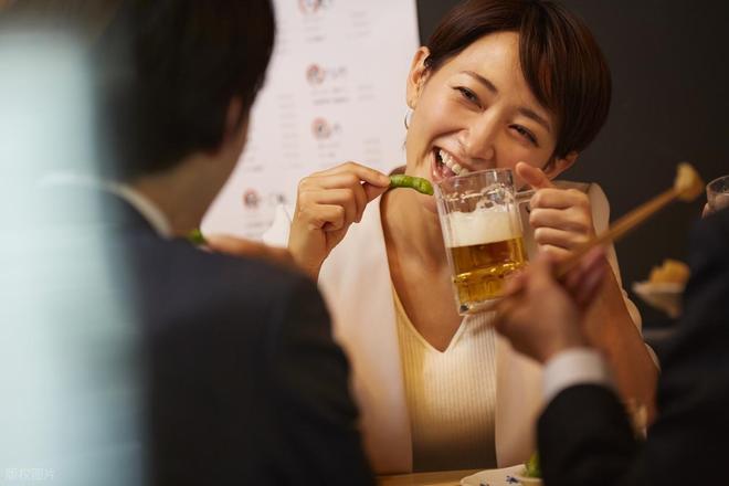 次男子望而却步 女子：每次都是花我的钱开元ky棋牌江苏31岁女子相亲见面3(图3)