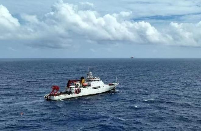 光美国破防了美国阅兵像是战俘开元棋牌中国93大阅兵演练曝(图7)